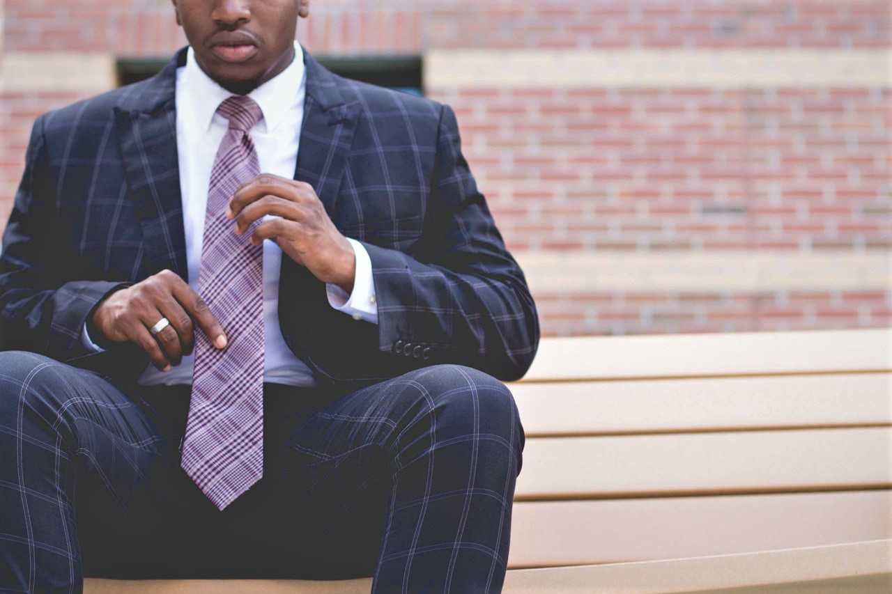 Purple tie - gurusway.com