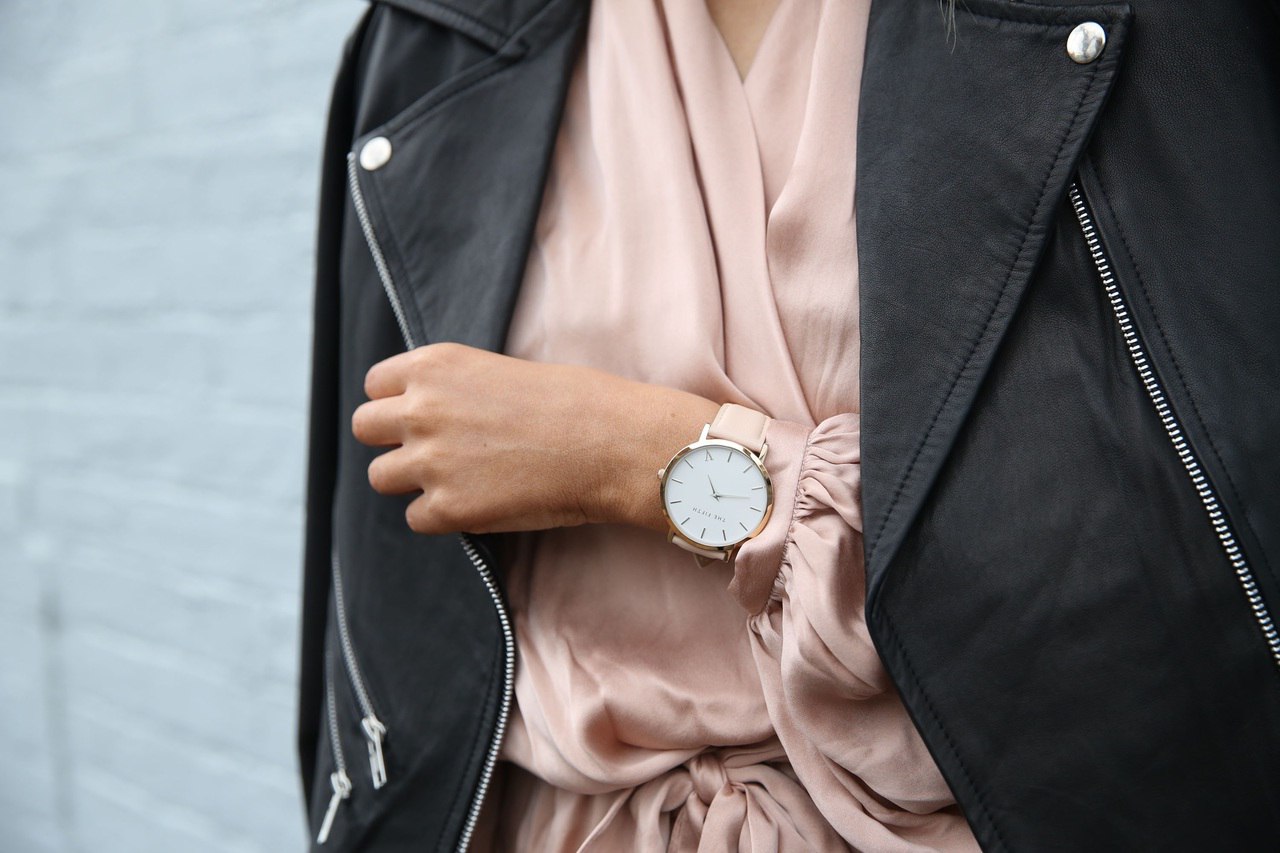 Woman's minimalist watch