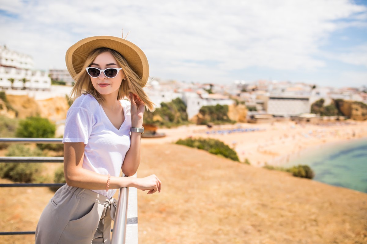 Stylish woman with sunglasses